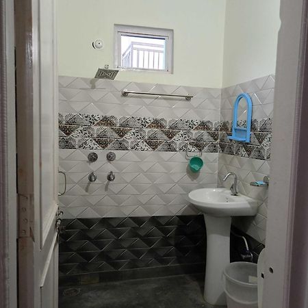Hotel O Parmar Palace Mandi Bagian luar foto