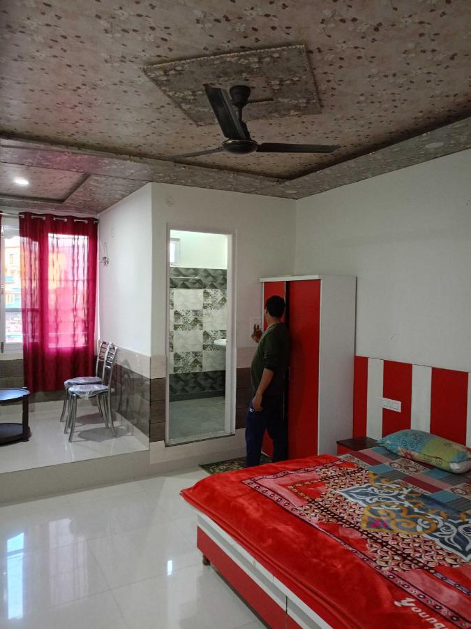 Hotel O Parmar Palace Mandi Bagian luar foto